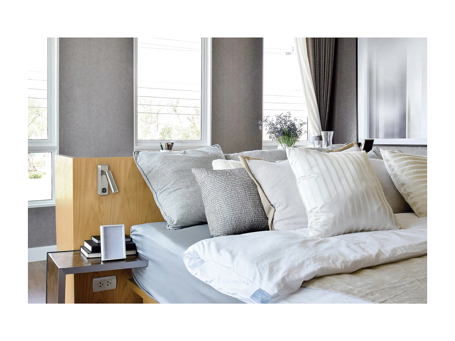 Applique moderne Toscana-h14cm-led 3w-200lm,3k-90º,180º-on&off-ip20-acier,bl