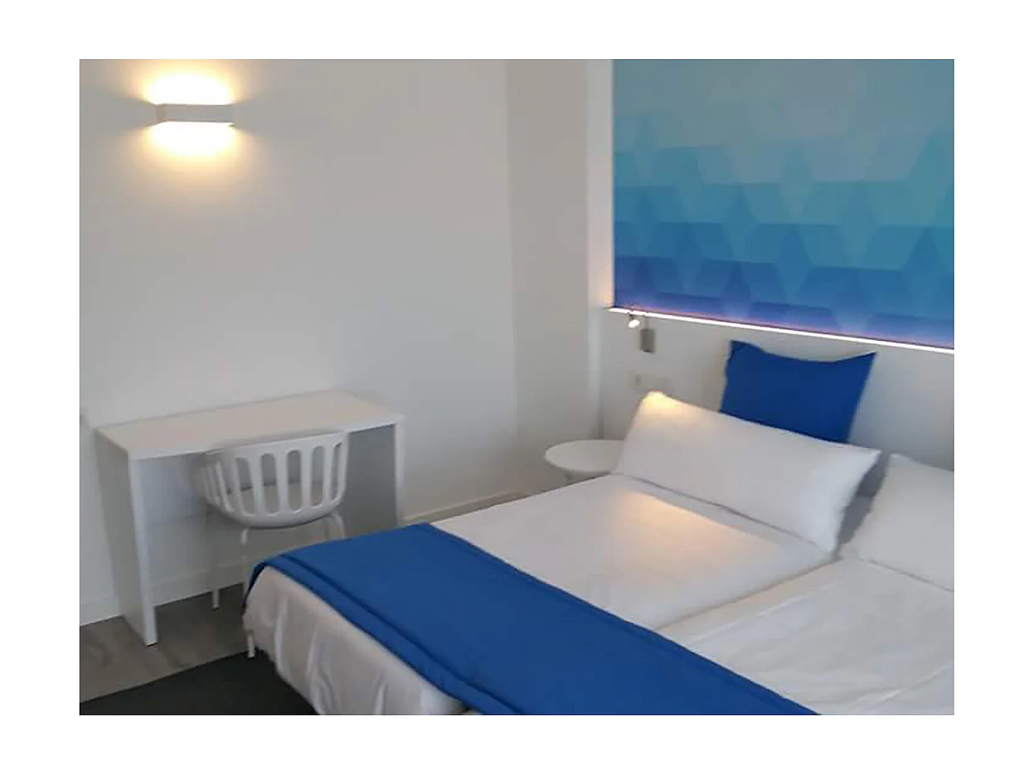 Lampe de lecture murale classique Leiden-led 3w-240lm,3k-35-360º-on&off-ip20-acier,or mat