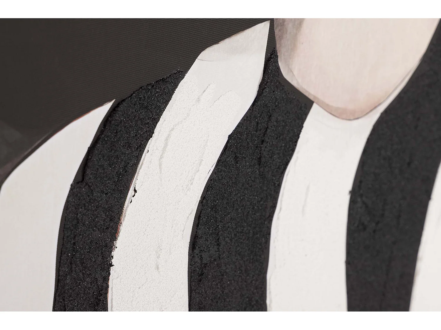 Cuadro Mujer Relieve Con Marco Negro 83x4x123 Cm