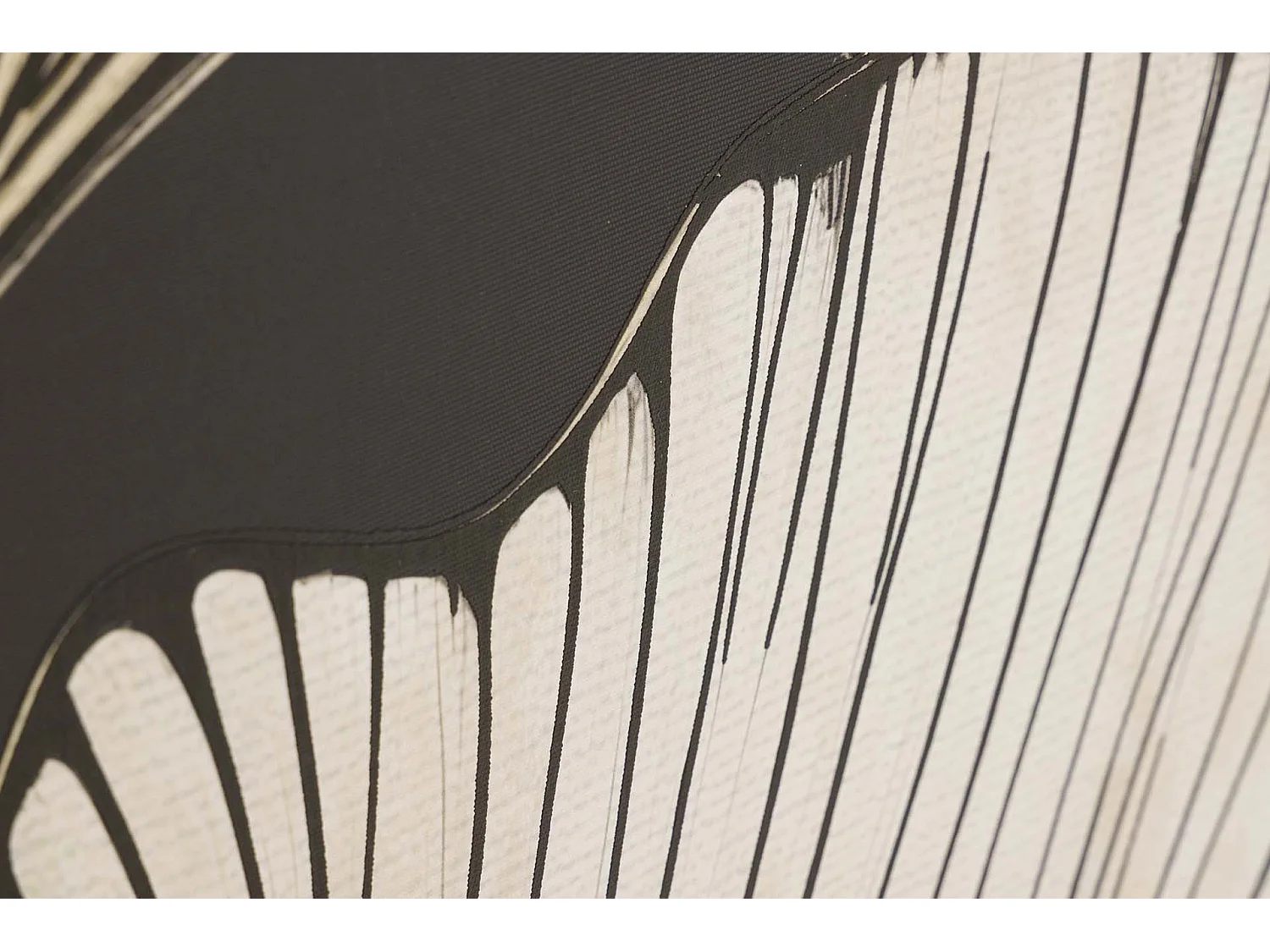 Cuadro Hojas Foam Con Marco Negro 83x4x123 Cm