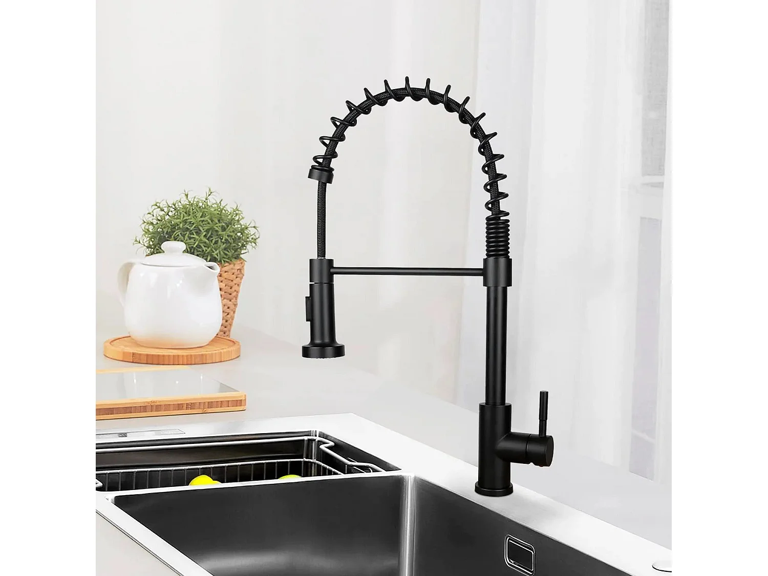 NETTLIFE Robinet de Cuisine avec Douchette Extractible Mitigeur Cuisine Bec Rotatif Mitigeur d'Évier haute pression avec 2 types de jets ，Noir