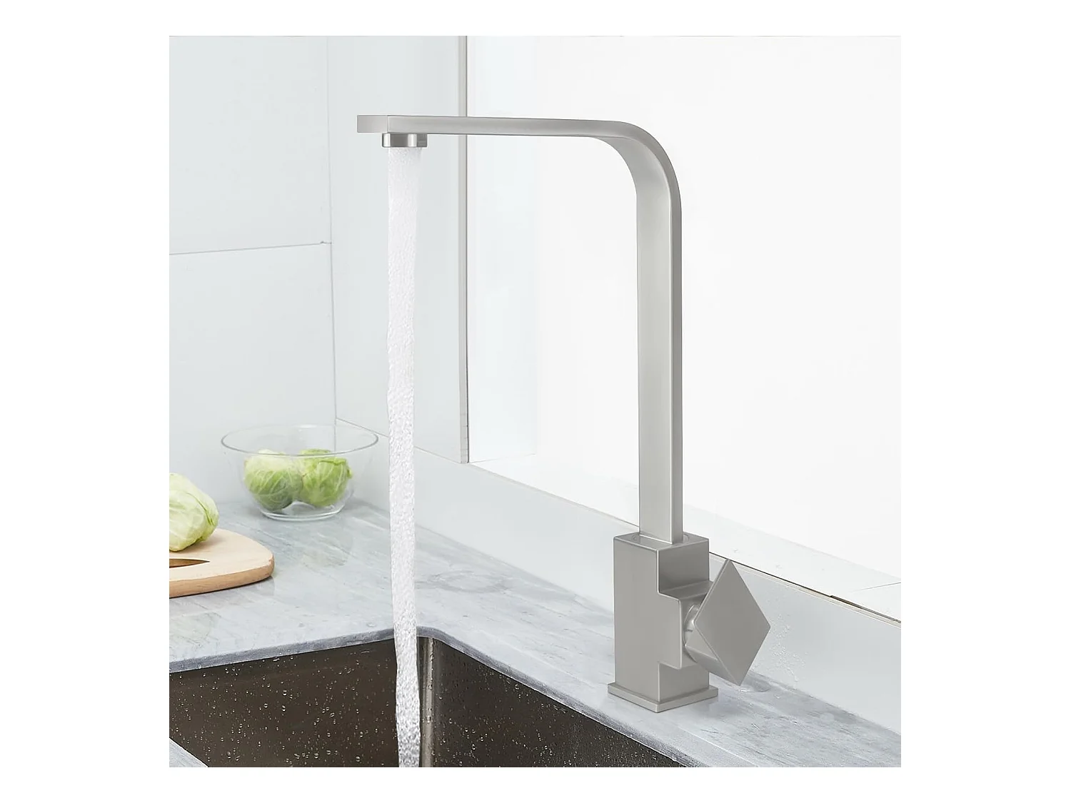 NETTLIFE Robinet de Cuisine avec Poignée Unique, Robinet de Cuisine en Acier Inoxydable, Robinet de Cuisine à Haute Pression, Bras Pivotant à 360°