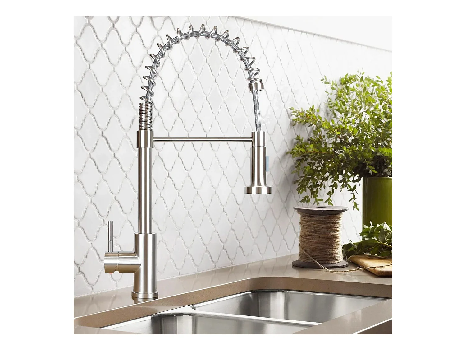 NETTLIFE Robinet de Cuisine avec Douchette Extractible Mitigeur Cuisine Bec Rotatif Mitigeur d'Évier haute pression avec 2 types de jets , Nickel