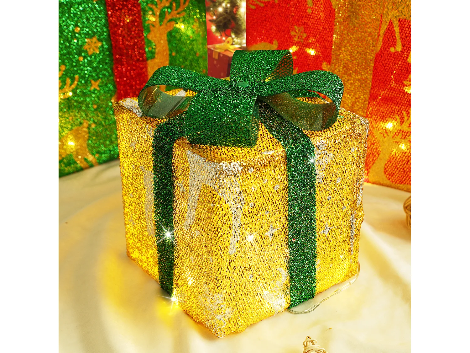 Nettlife Coffret cadeau LED décoration de Noël lot de 3 boîtes de Noël avec télécommande à l'intérieur batterie d'éclairage 50 LED – 15,5 cm 20,5 cm 25,5 cm