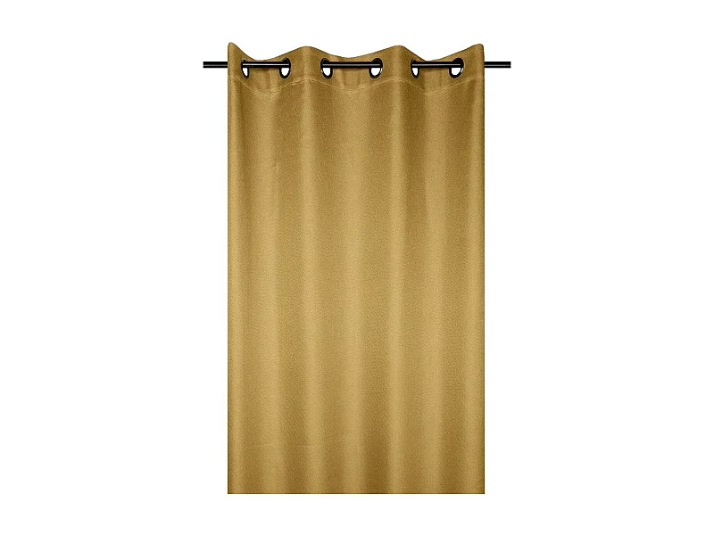 Cortina opaca con forro de polar.