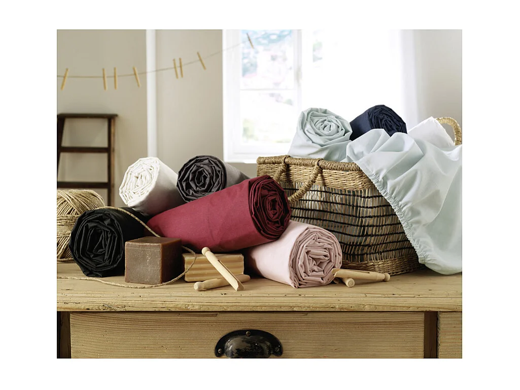 Drap housse 140 x 190 x 30 cm en coton noir - JULIETA