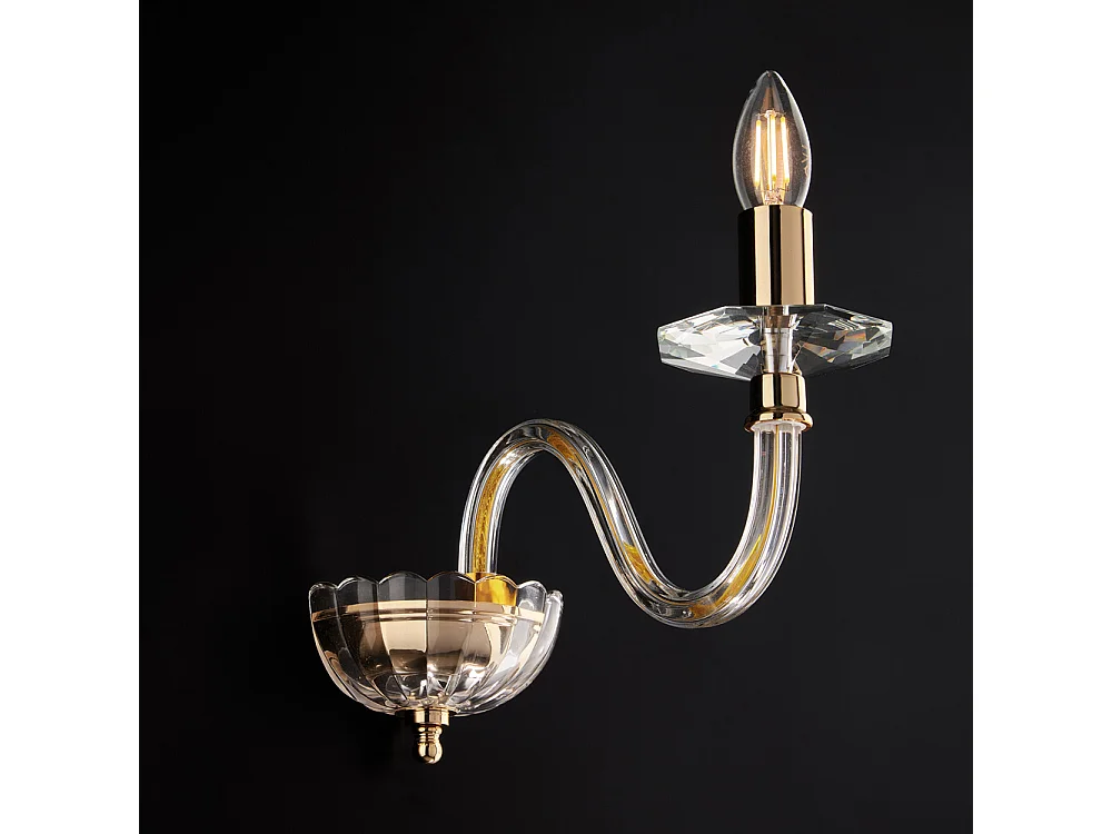 Ruben Applique en fer doré et verre transparent 1 lumière .13 P.30 BL267-AP1-OR