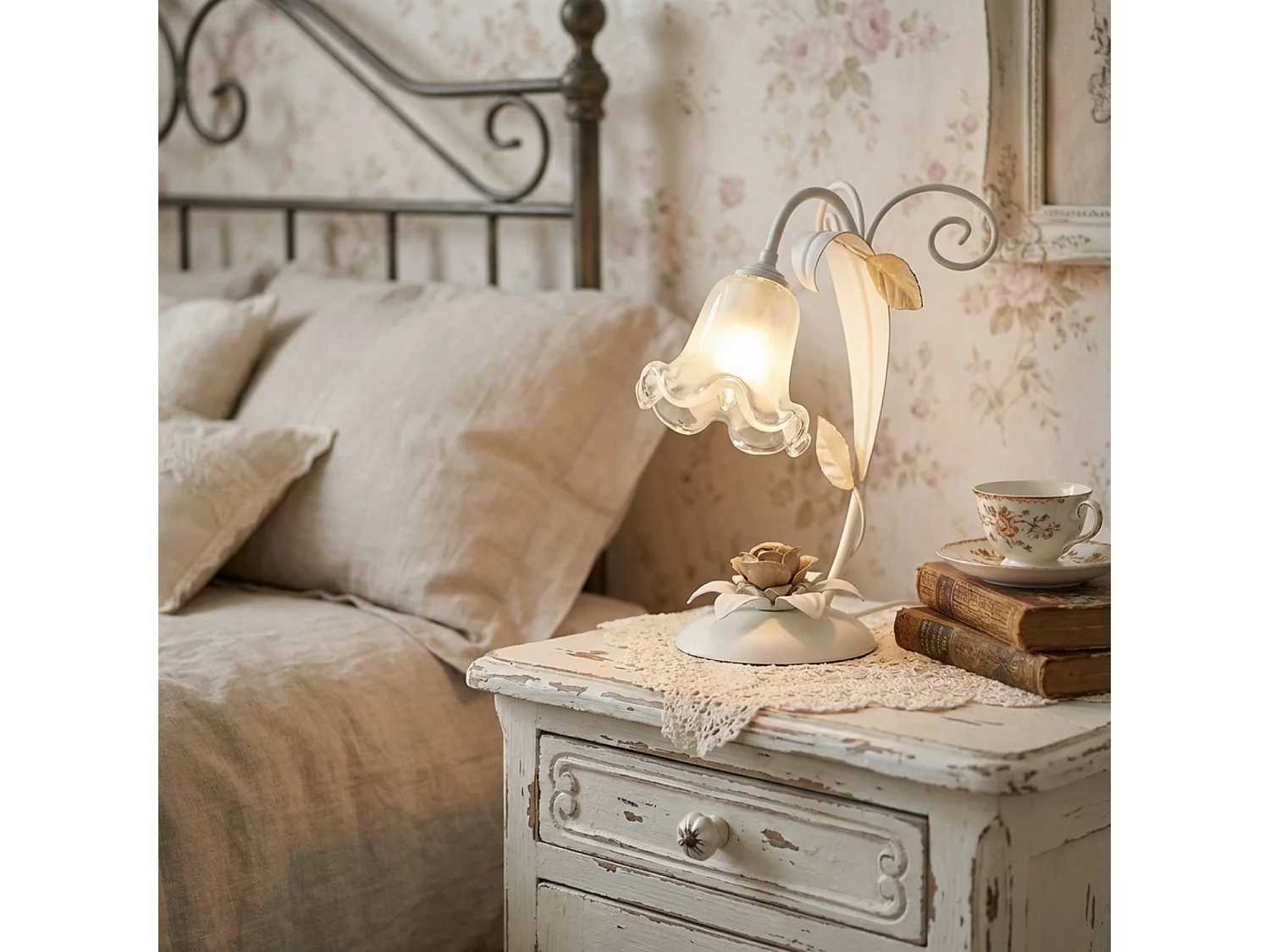 Shabby hvidlakeret jernkurvelampe, 1 lys, H.34 Ø25 BL274-LT-BCO
