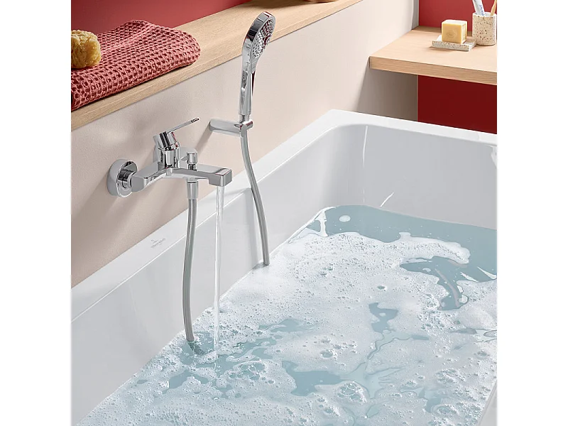 Baignoire droite 180 X 80 VILLEROY ET BOCH Architectura acrylique avec pieds