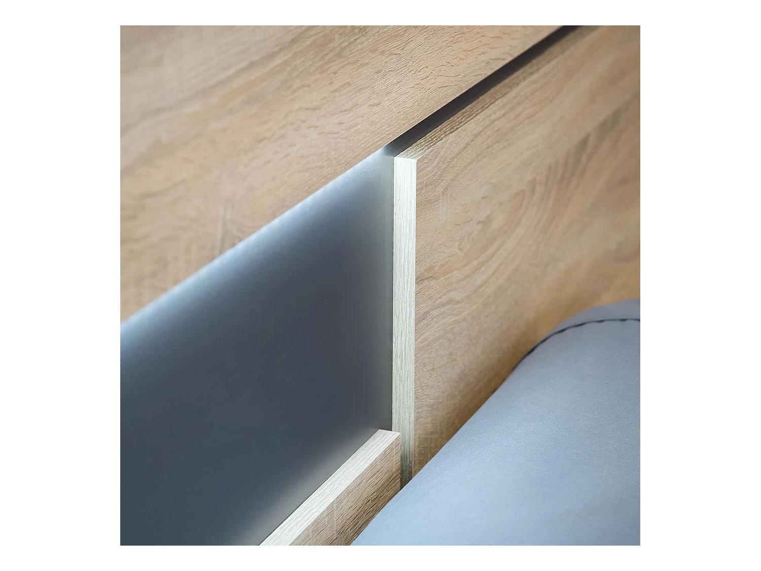 Conjunto Cabecero con Leds y 2 Mesitas de Noche, Dormitorio Matrimonio, Dormitorio Completo, Acabado en Cambrian y Negro – Meyvaser