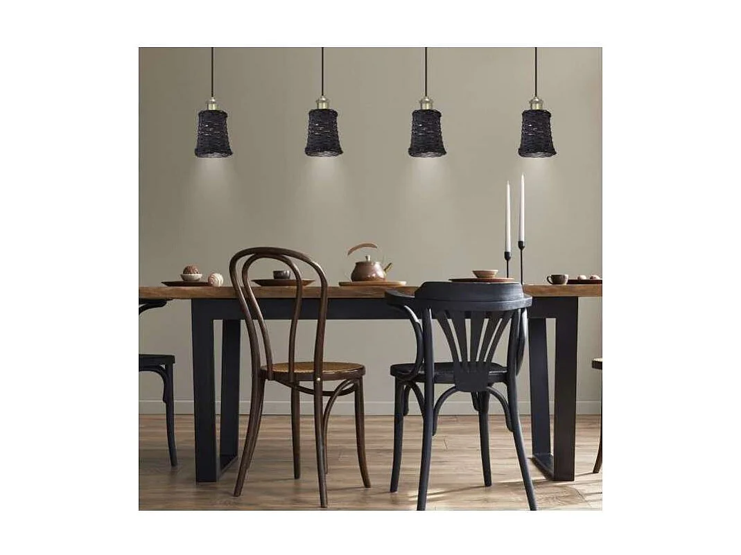 Colgante modelo Alexia acabado negro 24 cm(alto)13 cm(ancho)13 cm(largo)