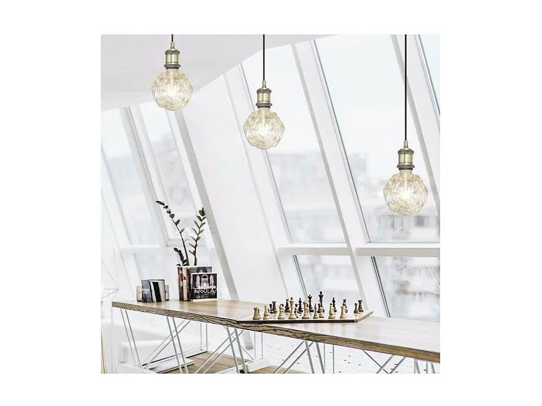 Colgante modelo Eduardo acabado cuero 14 cm(alto) 10 cm(ancho)10 cm(fondo