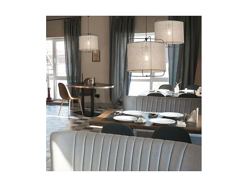 Colgante modelo Wilson acabado negro 50 cm(alto)42 cm(ancho)42 cm(largo)