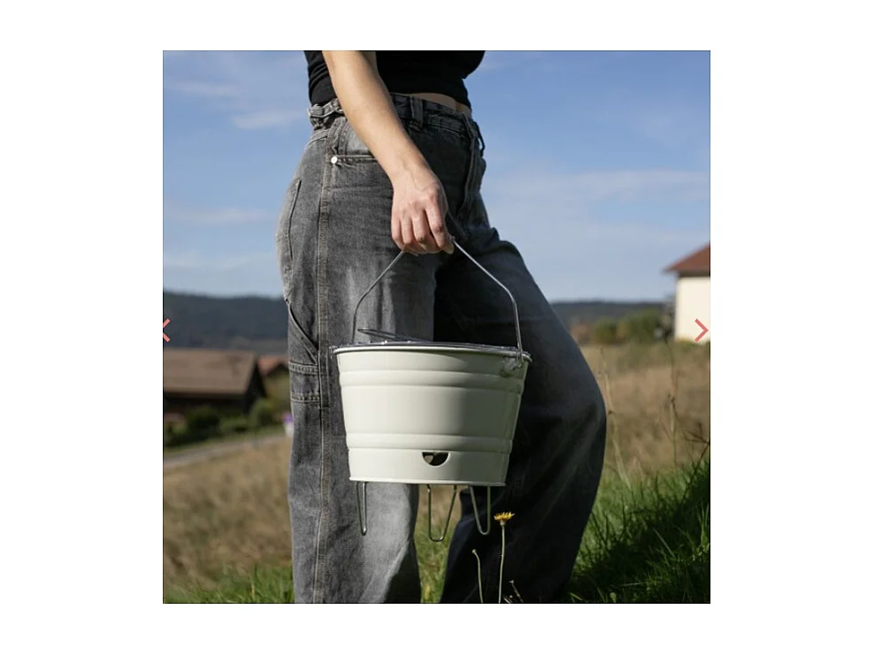 Livoo Barbecue à charbon 27cm crème - DOC327C