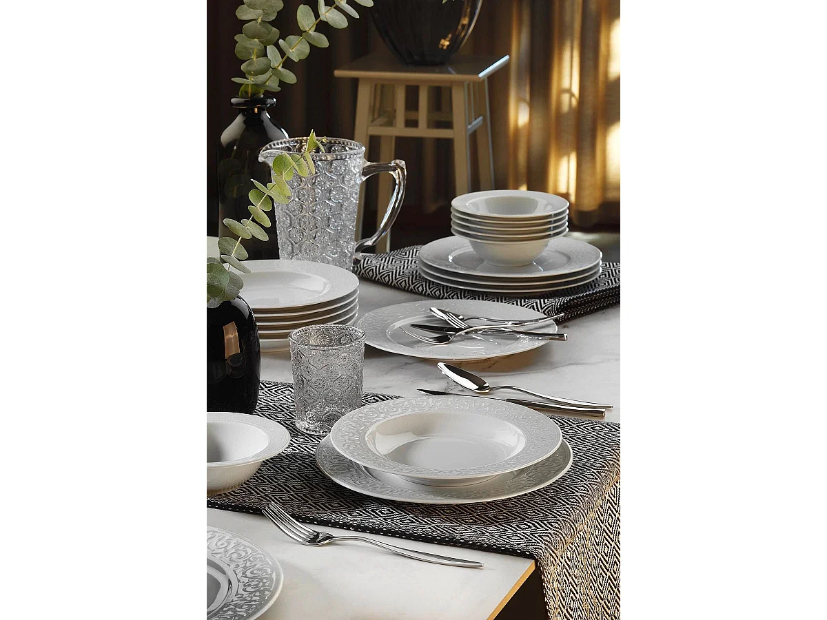 Service de table design Brezo 18 pièces Motif floral en relief 100% Porcelaine Blanc