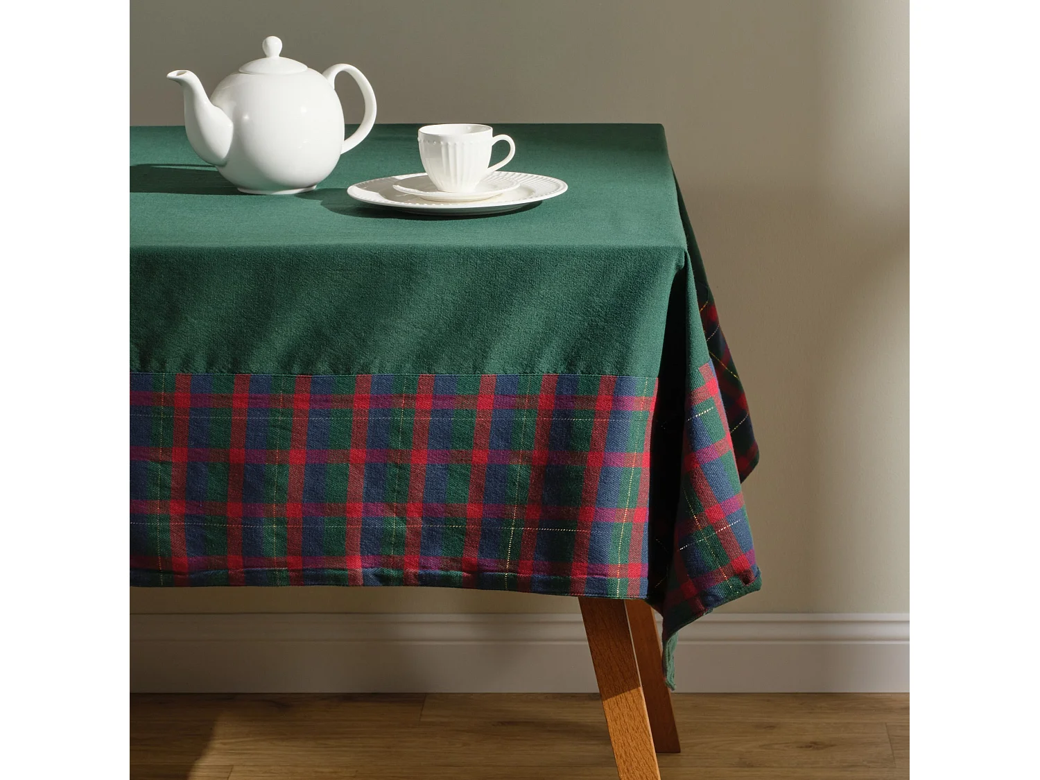 Tischtuch Maglamore Dunkelgrün 150x220