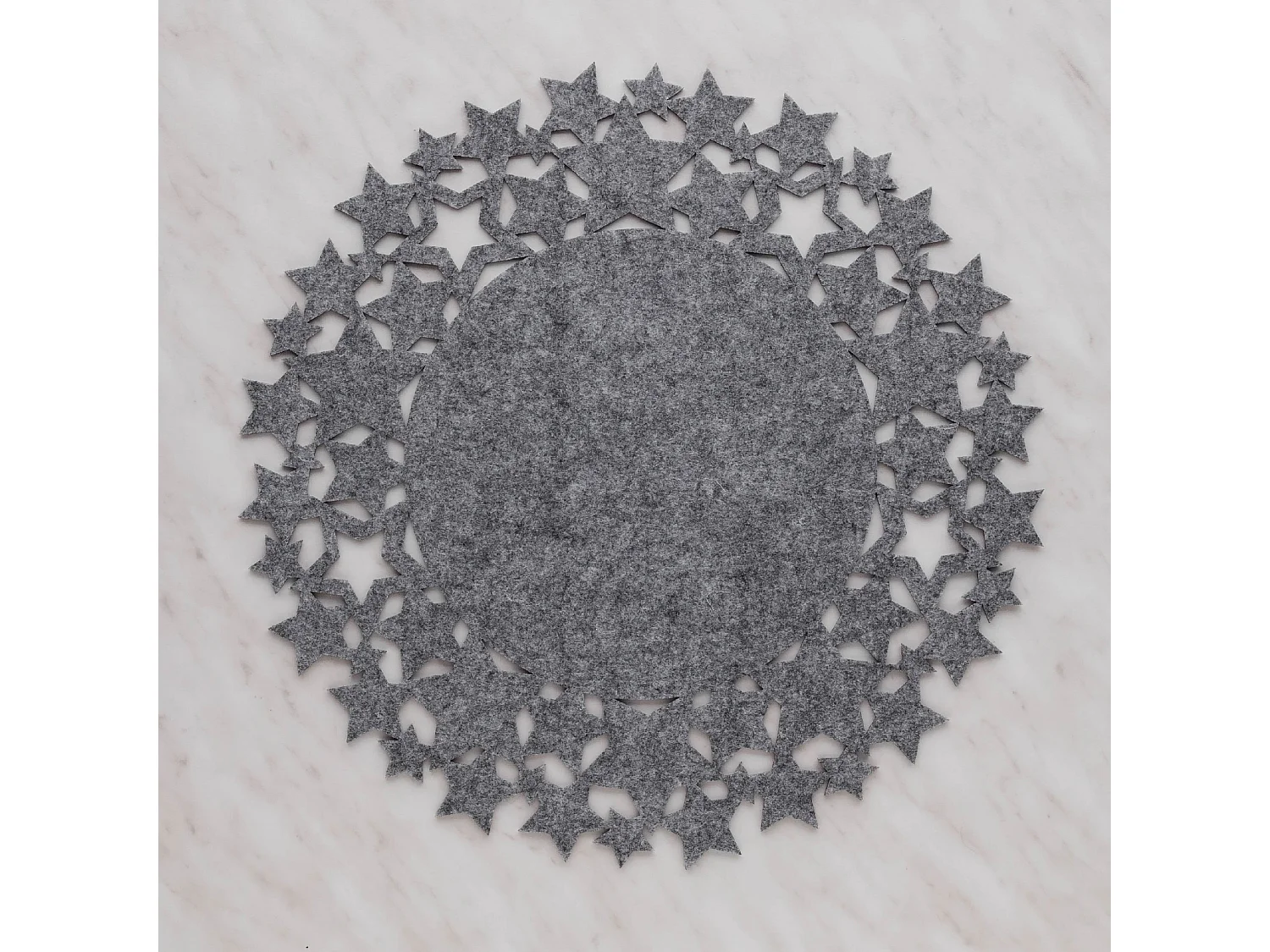 Dekoratives Tischset Stille mittelgrau Ø38 Filz