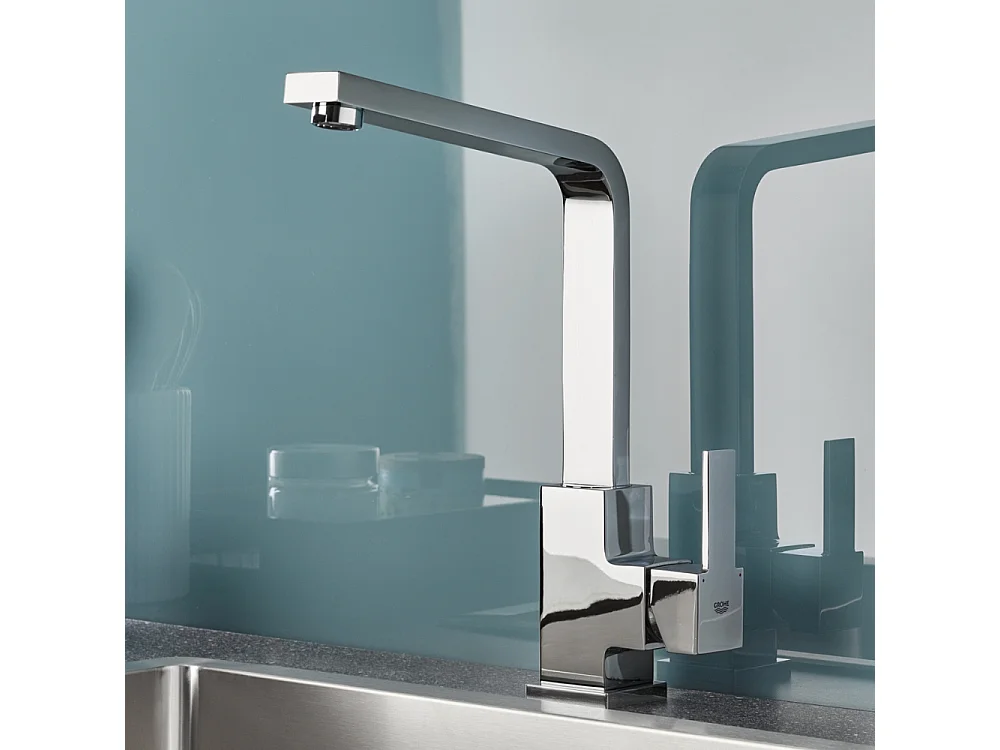Torneira de cozinha GROHE Sail Cube Quickfix cromada - Bica alta, design cúbico, GROHE SilkMove, GROHE StarLight - Garantia de 5 anos