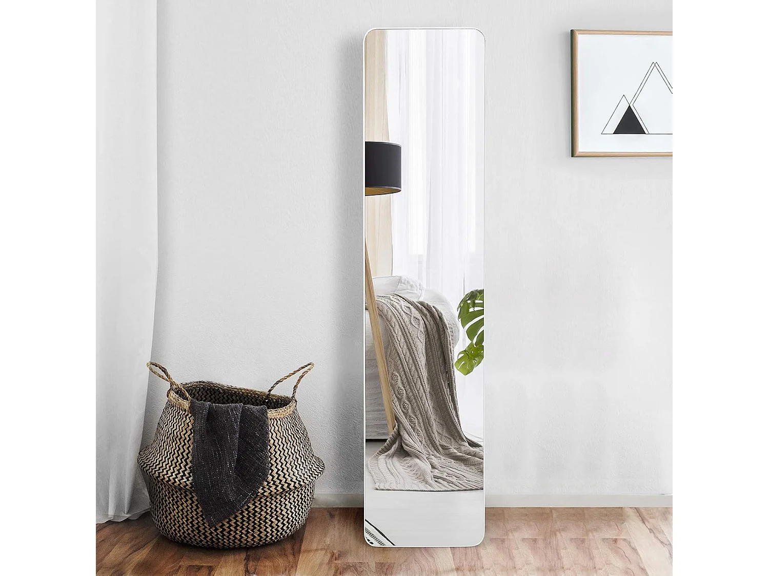 Miroir sur Pied Rectangulaire, Miroir Mural en Style Contemporain, Bord Rond, pour Chambre, Salon, Salle de Bain, 160 x 37cm, Blanc