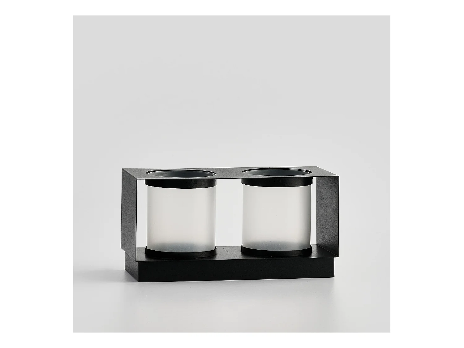 Bougeoir Abisi noir moyen 14.5 x 12.5 x 29