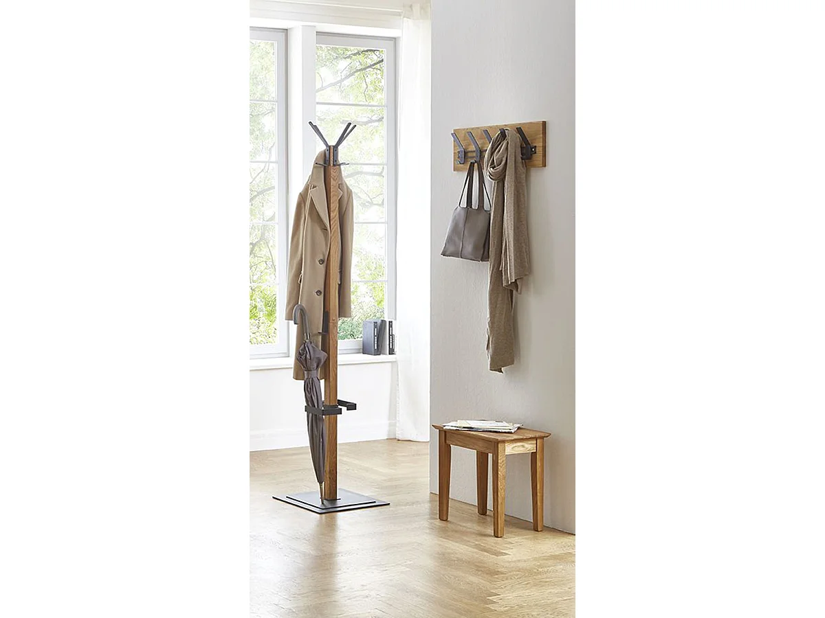 Portemanteau en bois massif coloris chêne et métal noir -longueur 40 x profondeur 40 x hauteur 180 cm