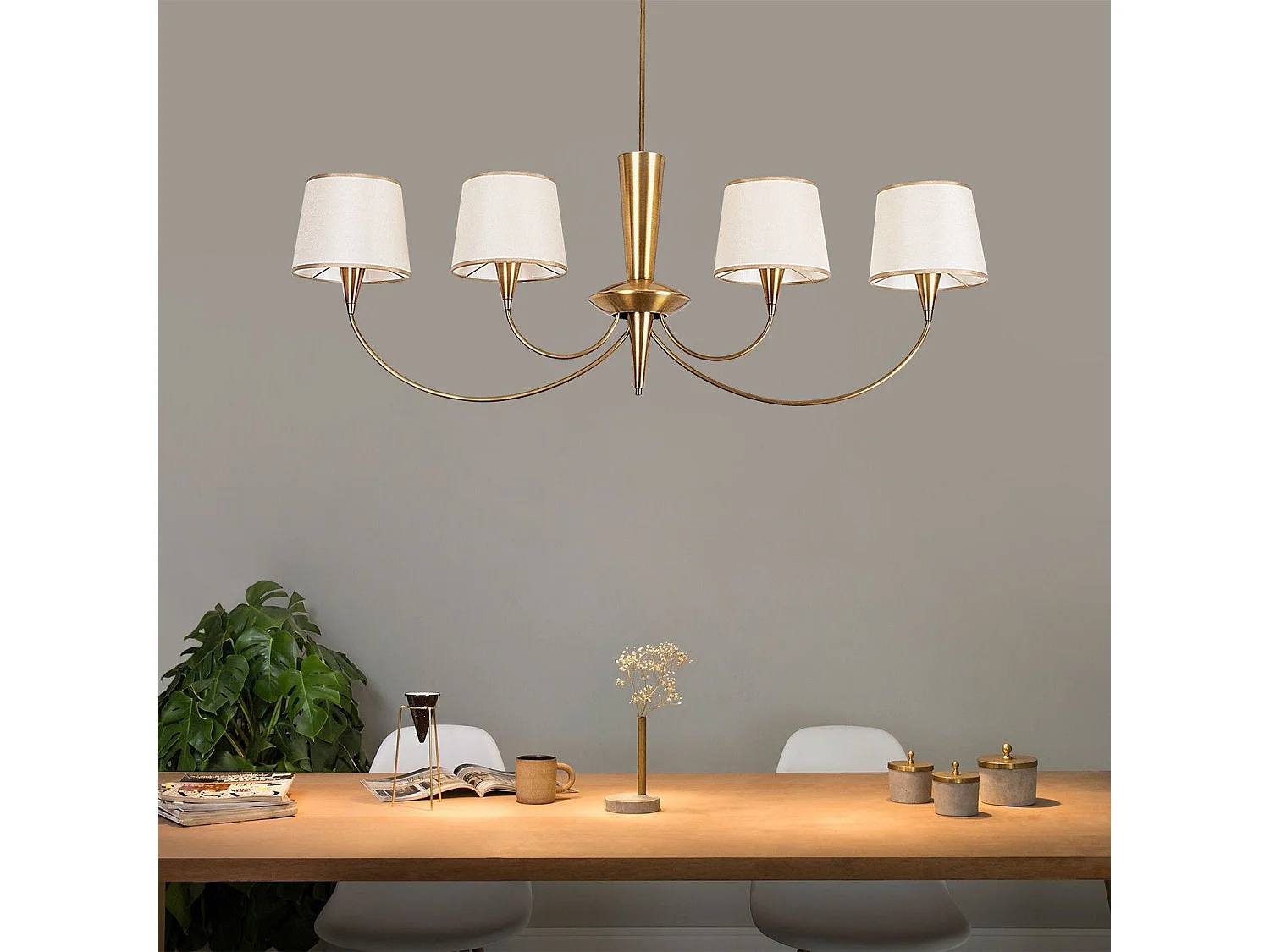 Lustre 4 branches arcs aliènes Dangigo Métal Or antique et Tissu Blanc crème