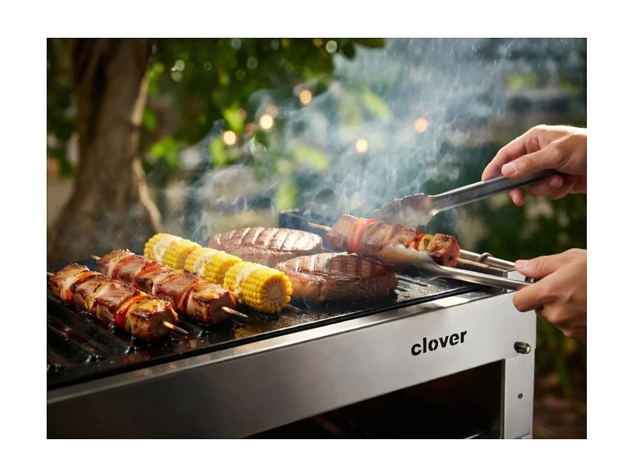 Barbecue a carbone con ruote, Struttura e Griglia in Acciaio Inox, 59 x 40,50 x 82 cm. CLOVER