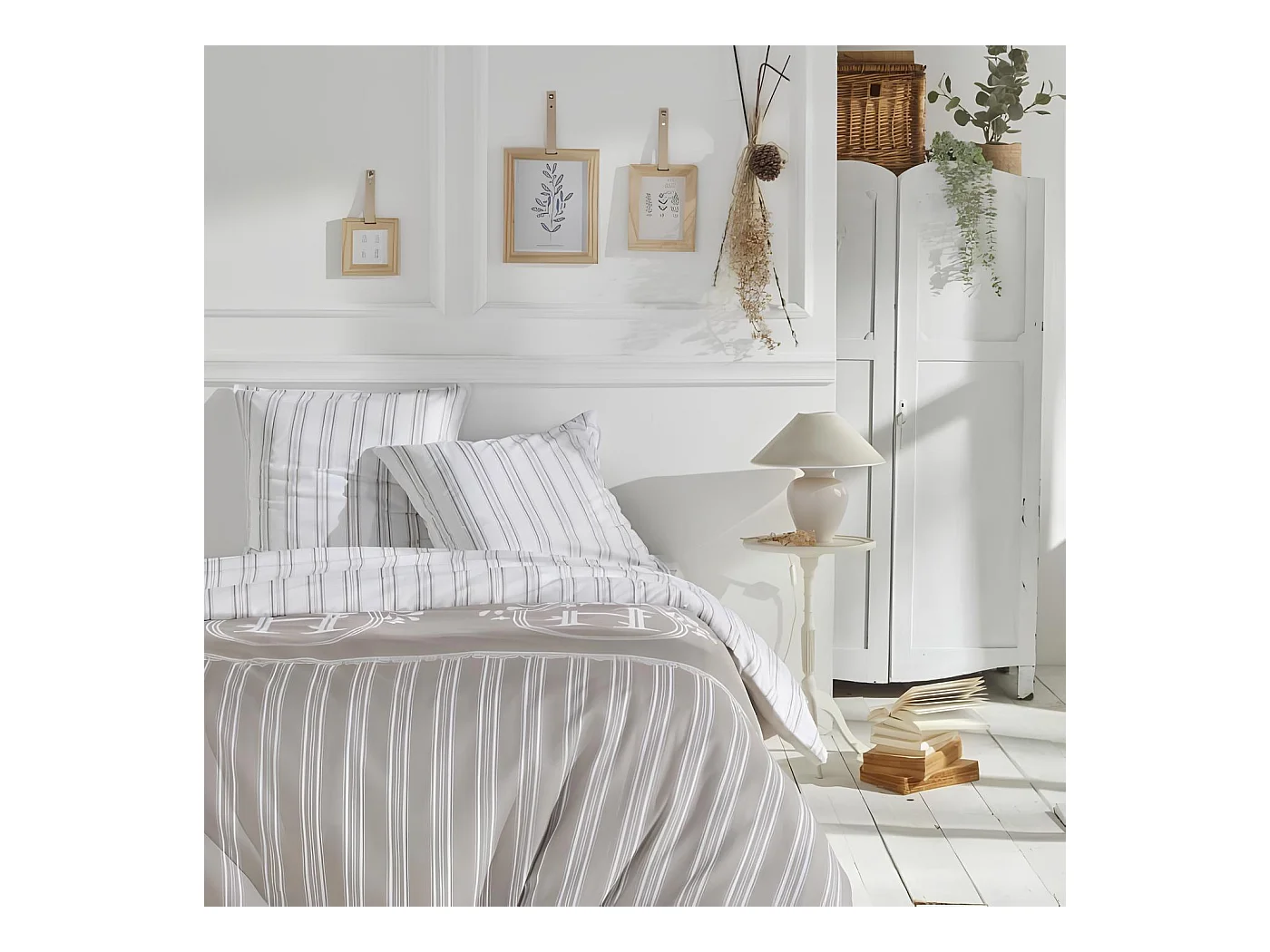 Housse de couette imprimée + 2 quadrants assortis, 100% coton. M/HomeLine.01 220x240cm