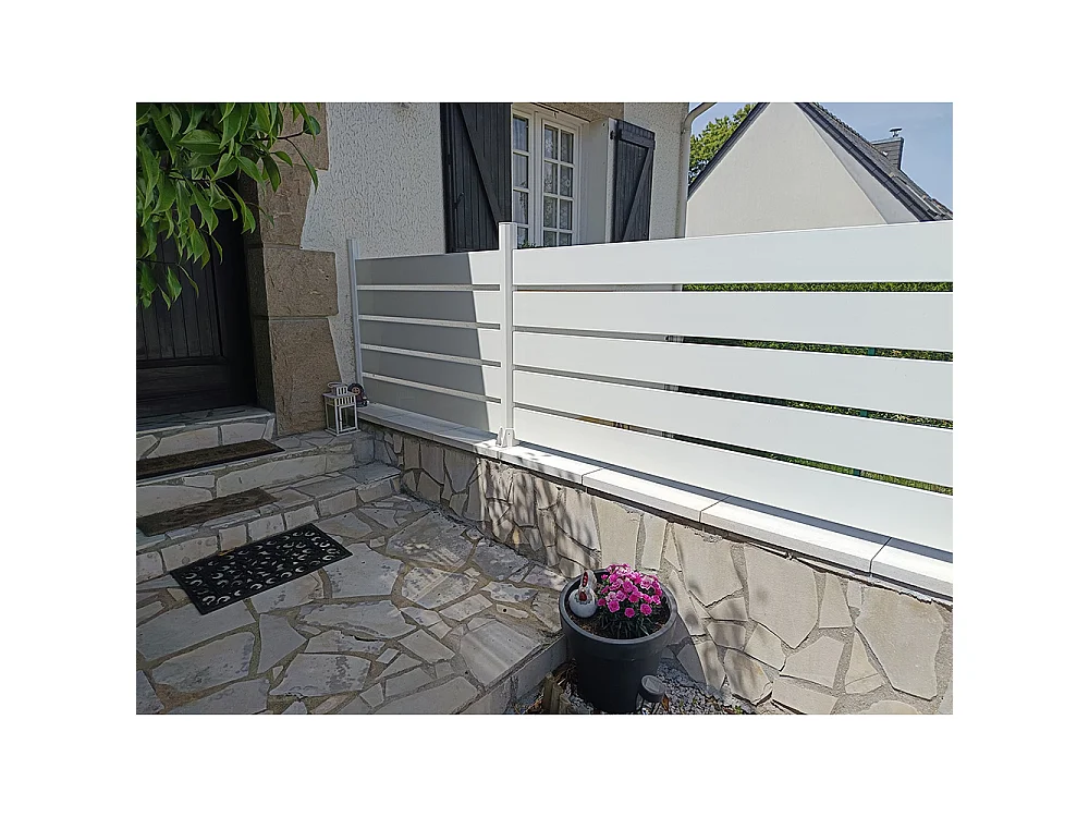Recinzione pannelli traforati 5 doghe L 1911 x H 915 mm - Bianco brillante RAL9010