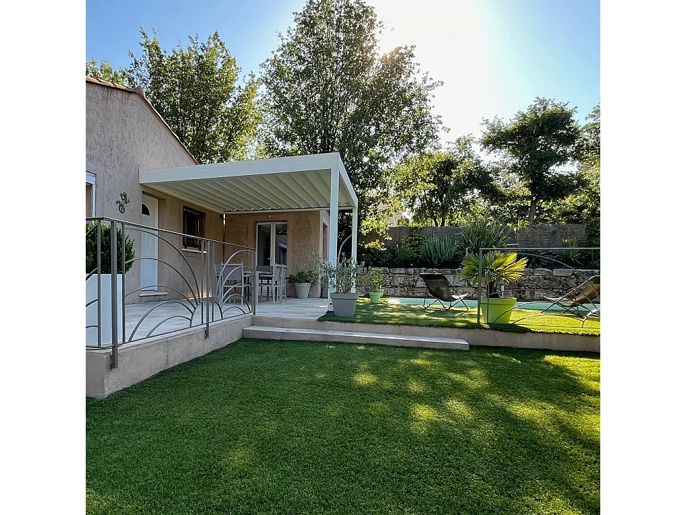 Pergola retrattile HYLIA 5,00x5,213 m Motorizzato a Telecomando - Bianco