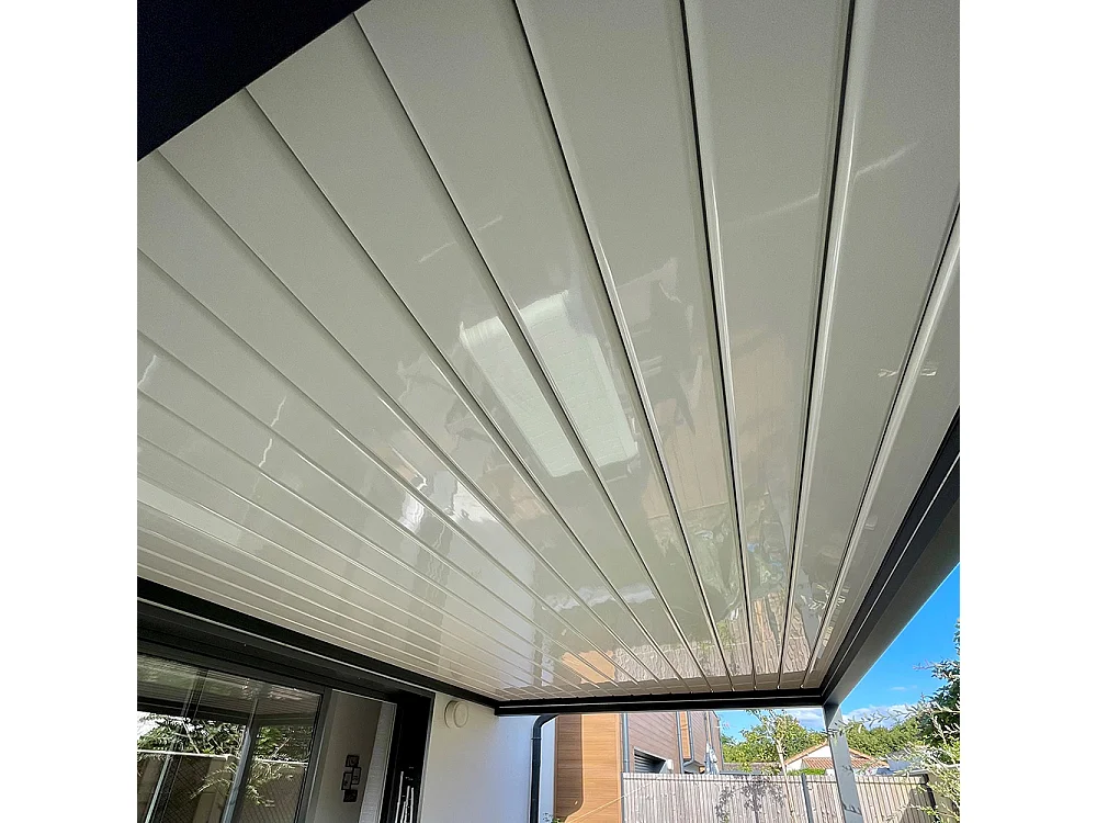 Pergola bioclimatique SPINELLE 4,50x6,037 m Double vérin à Télécommande - Gris