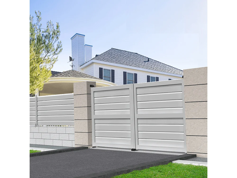 Cancello battente privacy motorizzato L 4000 x H 1580 mm - Bianco brillante RAL9010