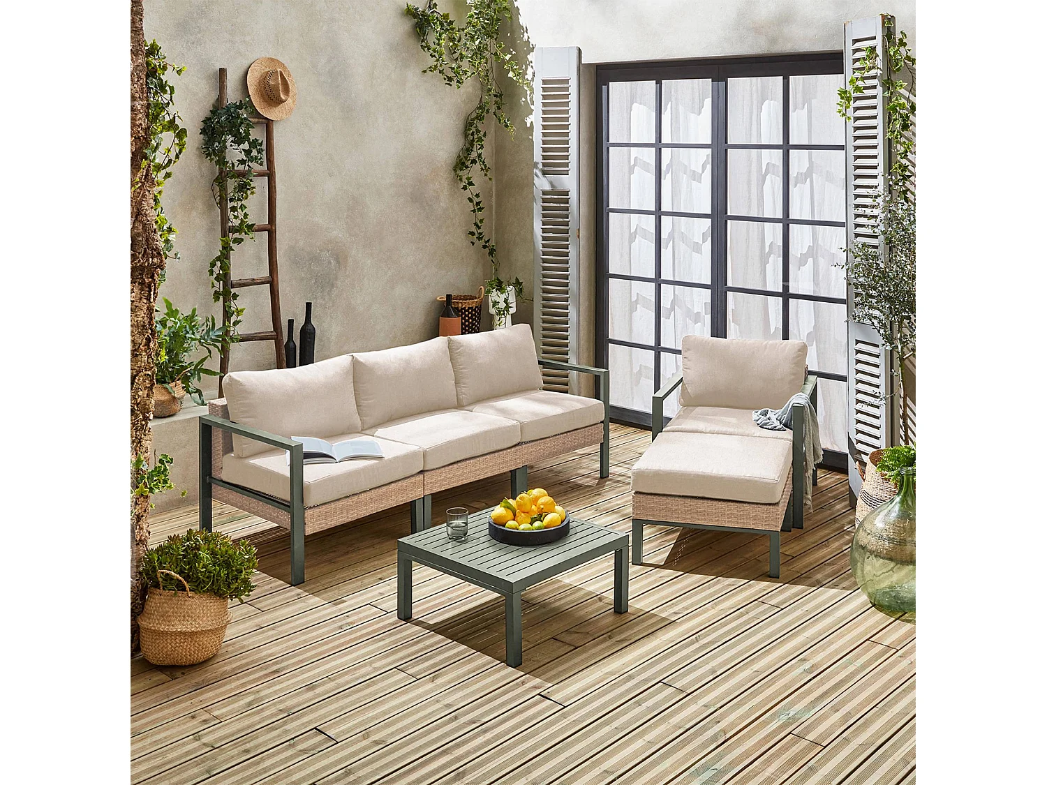 Salon de jardin VELLETRI. beige. aluminium. résine tressée. 5 places L68 x P74 x H63/76cm