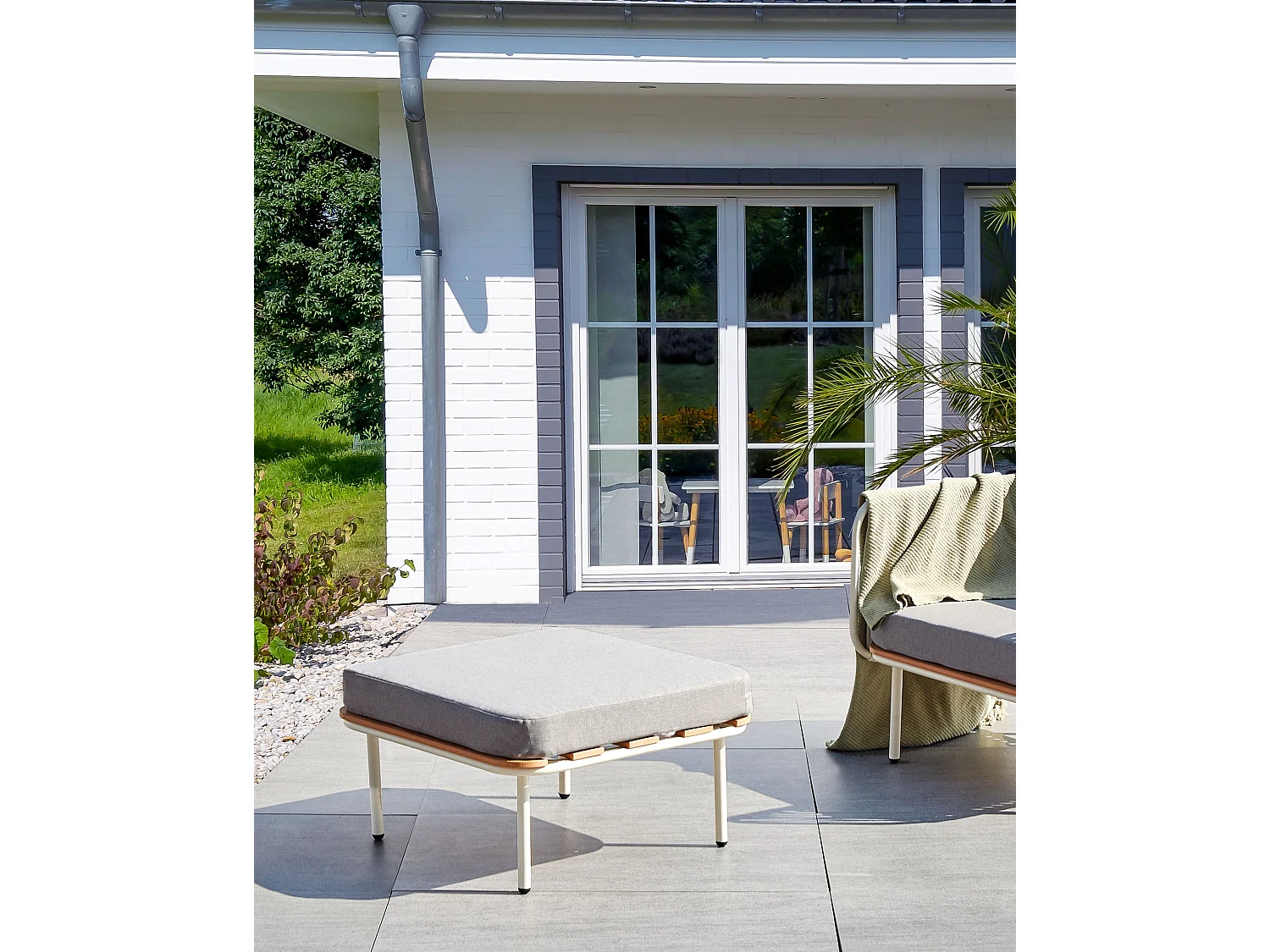 Garten Ottomane SENISE Metall Grau