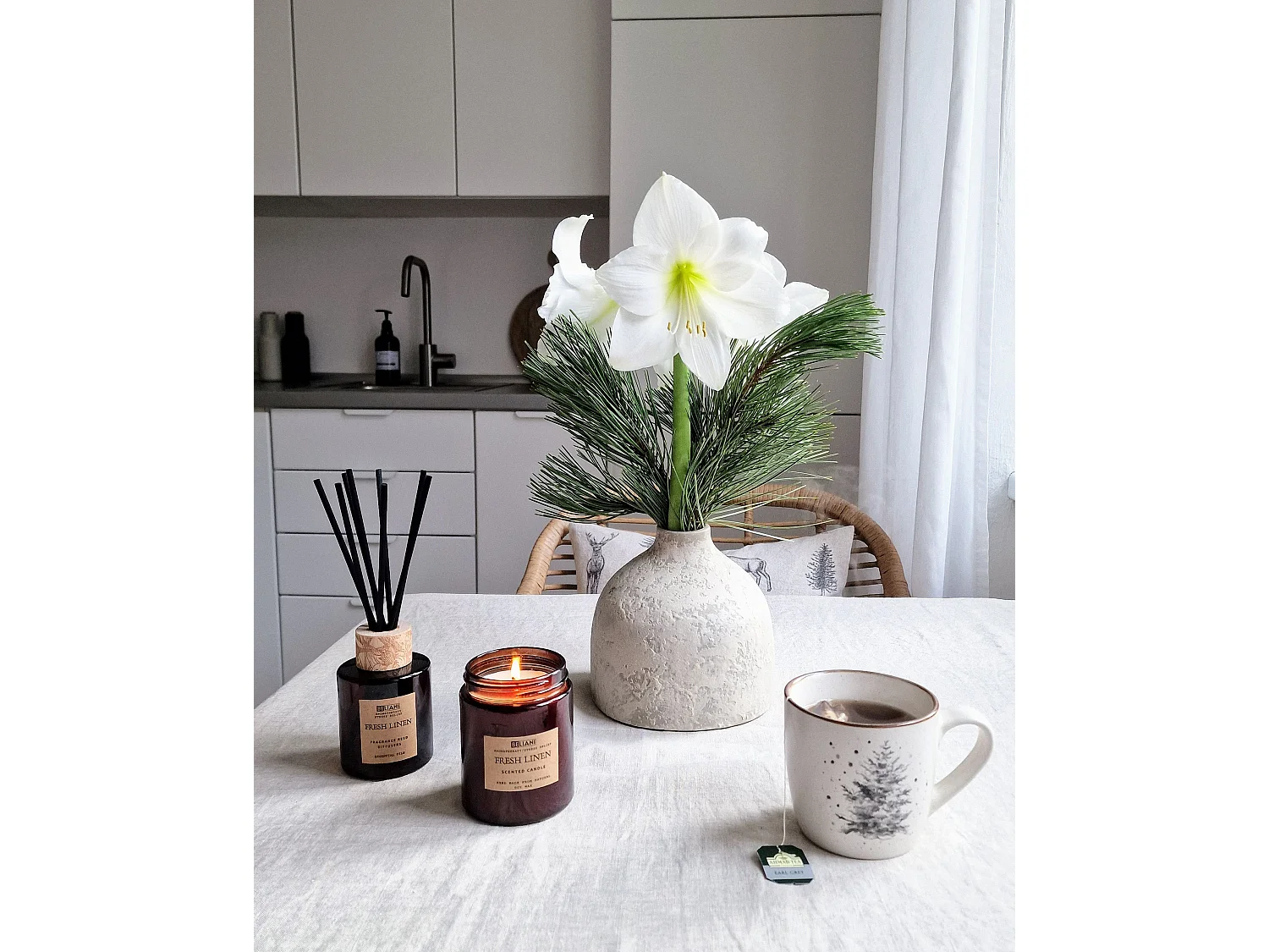 Bougie parfumée avec diffuseur DARK ELEGANCE Cire de soja Notes de fraîcheur