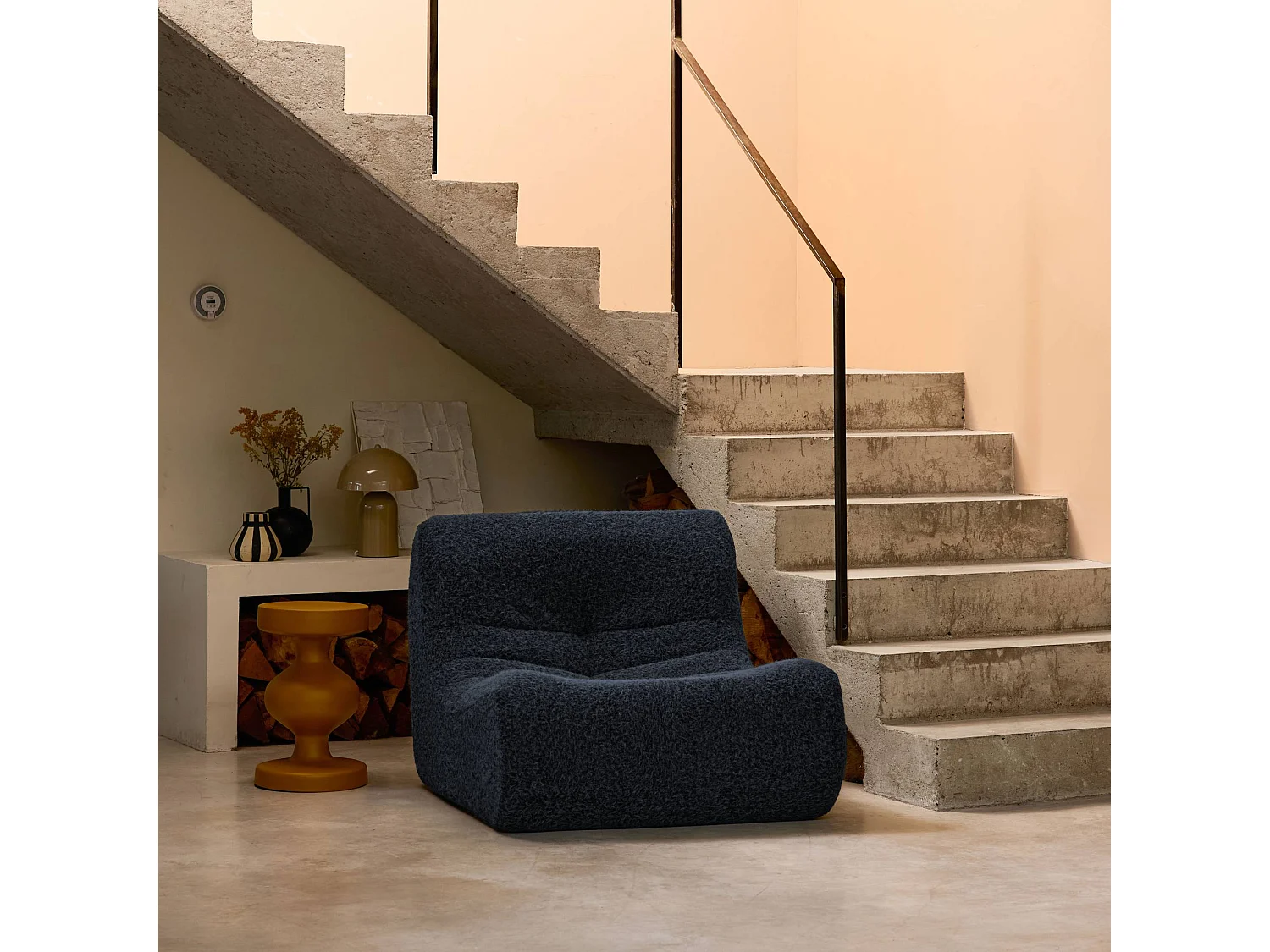 Chauffeuse tissu effet alpaca 1 place. bleu foncé. style contemporain. L 91 x P 105 x H 72cm