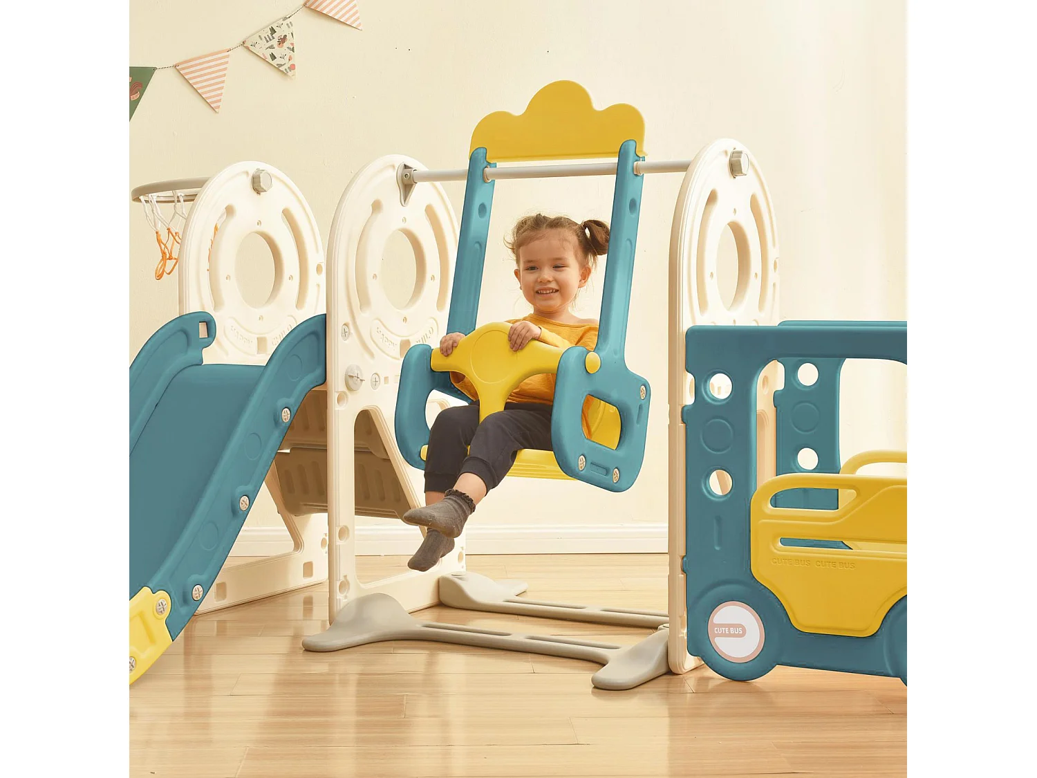 Toboggan pour les enfants 5 en 1 vec bus, balançoires, toboggan, échelle d'escalade, panier de basket et basket-ball, Vert