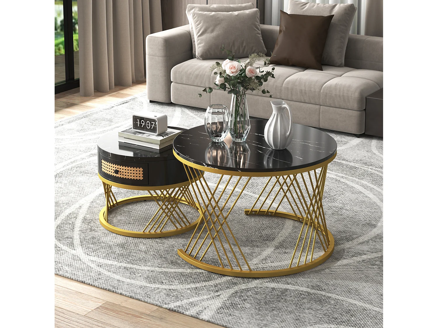 Conjunto de 2 mesas de centro redondas encaixáveis, mesa lateral com tampo de mármore e gavetas de vime, pernas de ferro dourado - 70x70x45,5 + 50x50x38,5 cm, preto