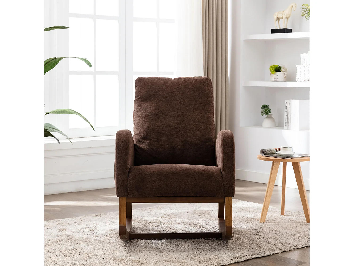 Chaise à bascule douce de style moderne du milieu du siècle, chaise à bascule pour chambre d'enfants, dossier haut rembourré, chaise à bascule coulissante d'accentuation pour le sa