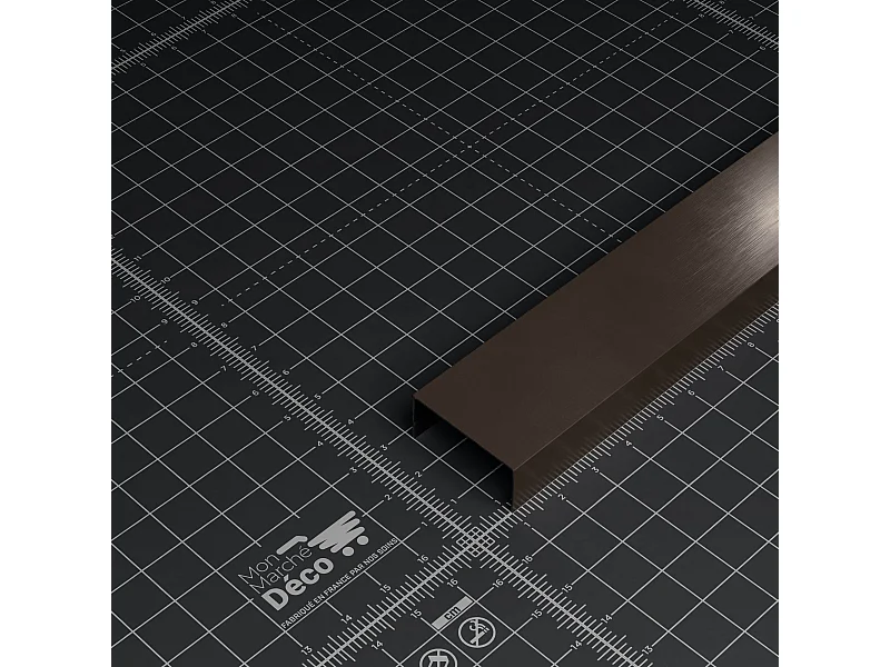 Profilé U Décoratif pour Panneau Tasseau Bois - Gris Foncé - 1 m