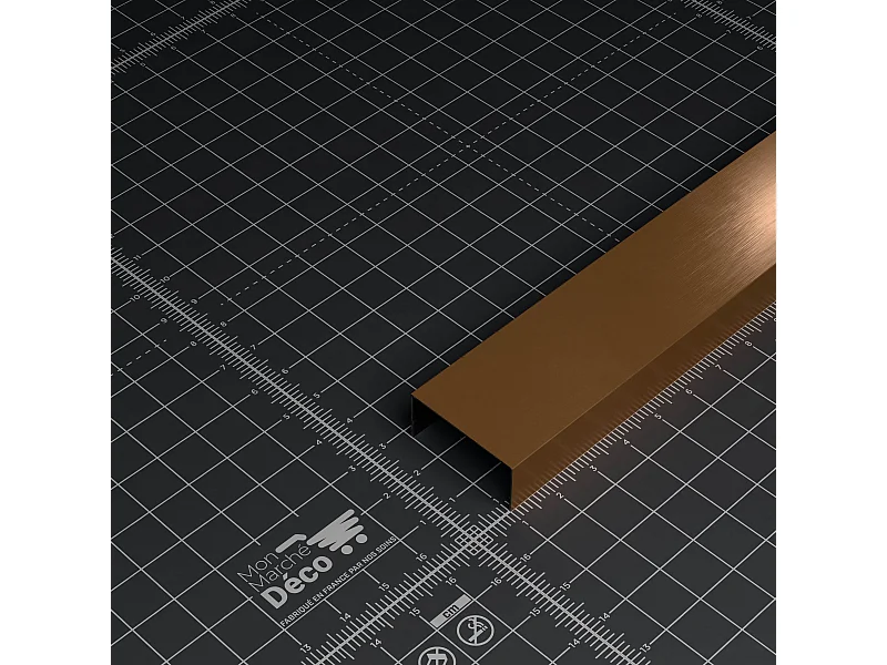 Profilé U Décoratif pour Panneau Tasseau Bois - Cuivré - 20 cm