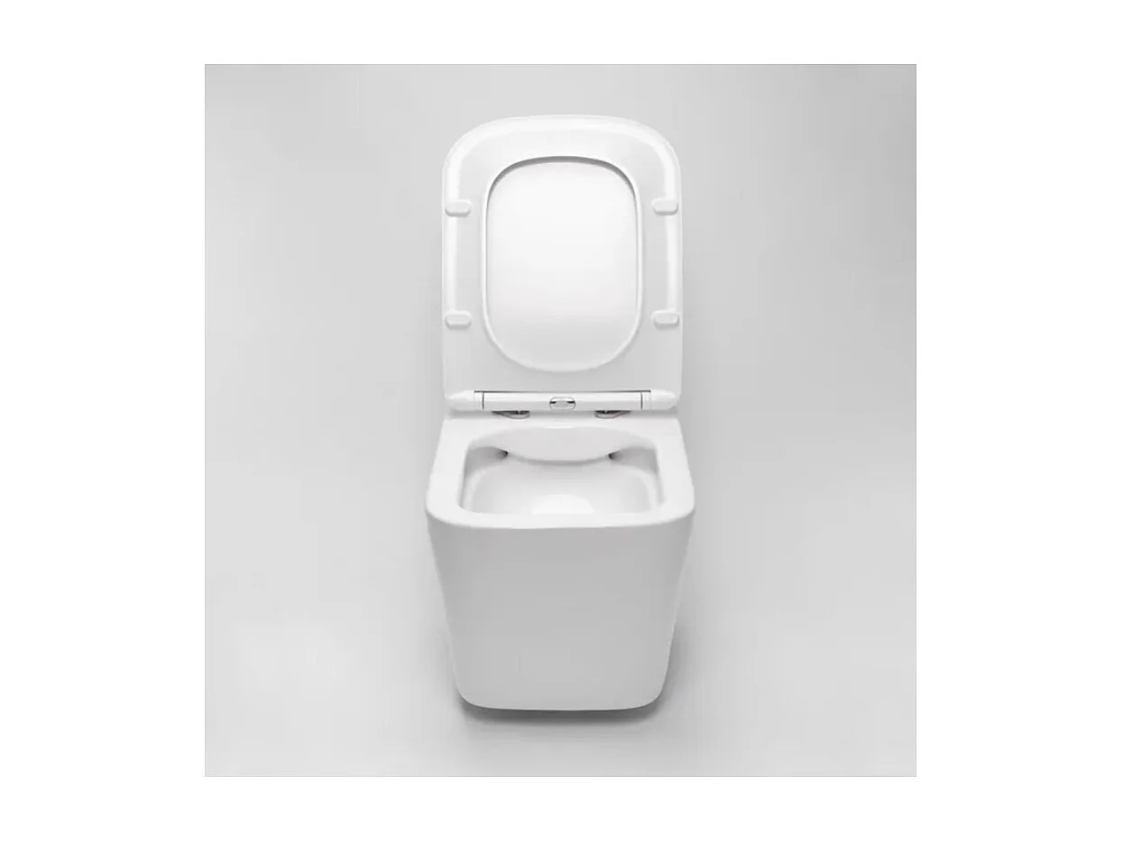 Design Hänge-WC mit innovativem randlosem System für optimale Hygiene