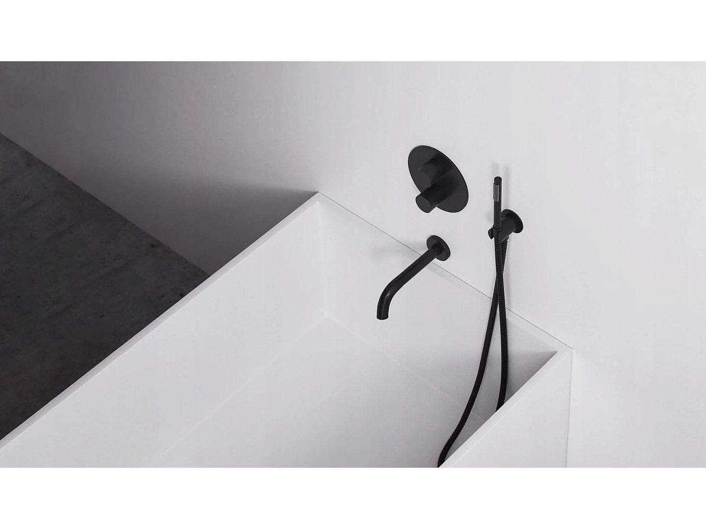 Rubinetto Da Vasca Rea Lungo Black + Box