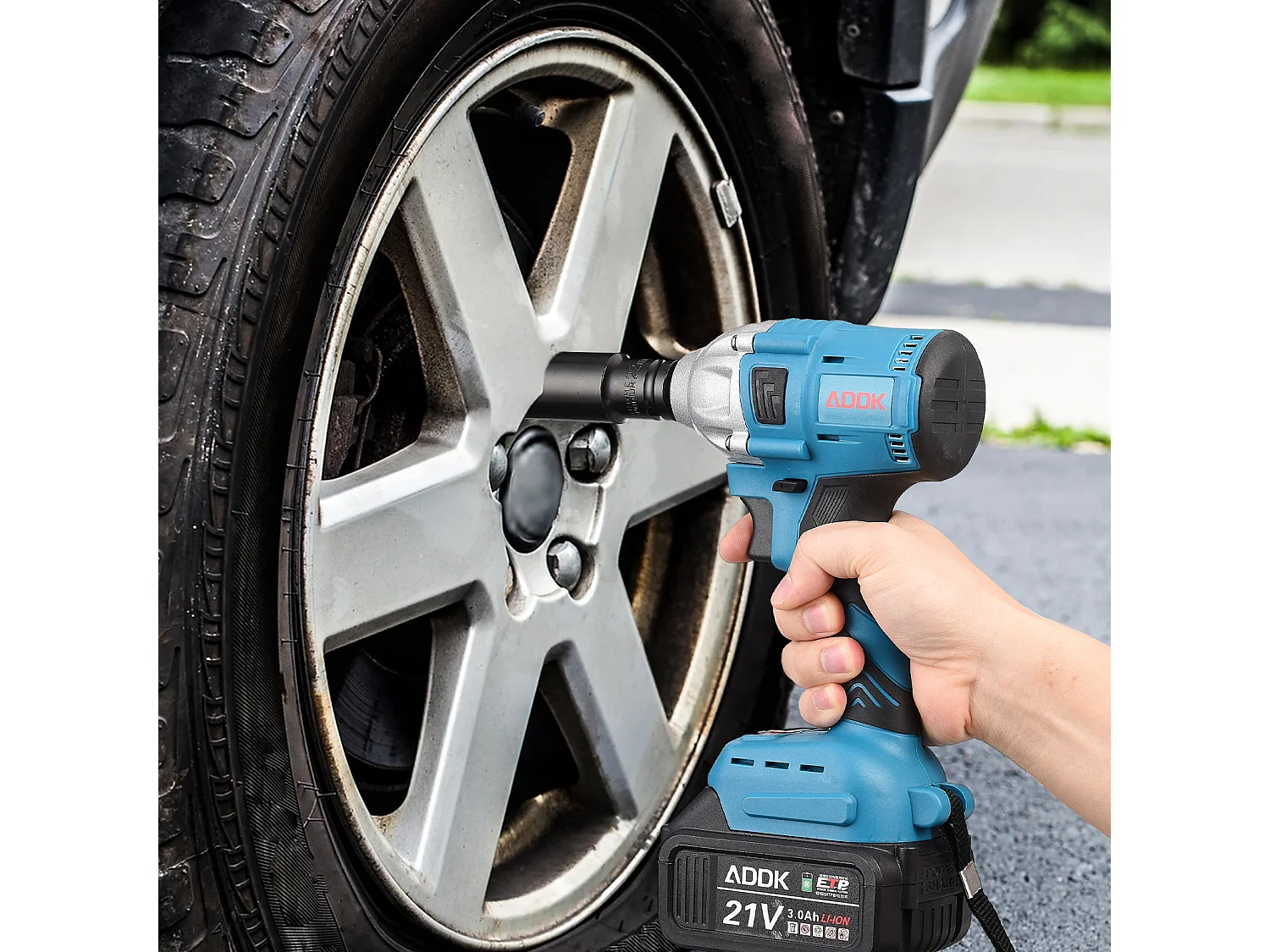 Llave de impacto, batería de 21 V y 3 Ah, sin escobillas, pernos para ruedas, caja de accesorios de 25 piezas (azul)