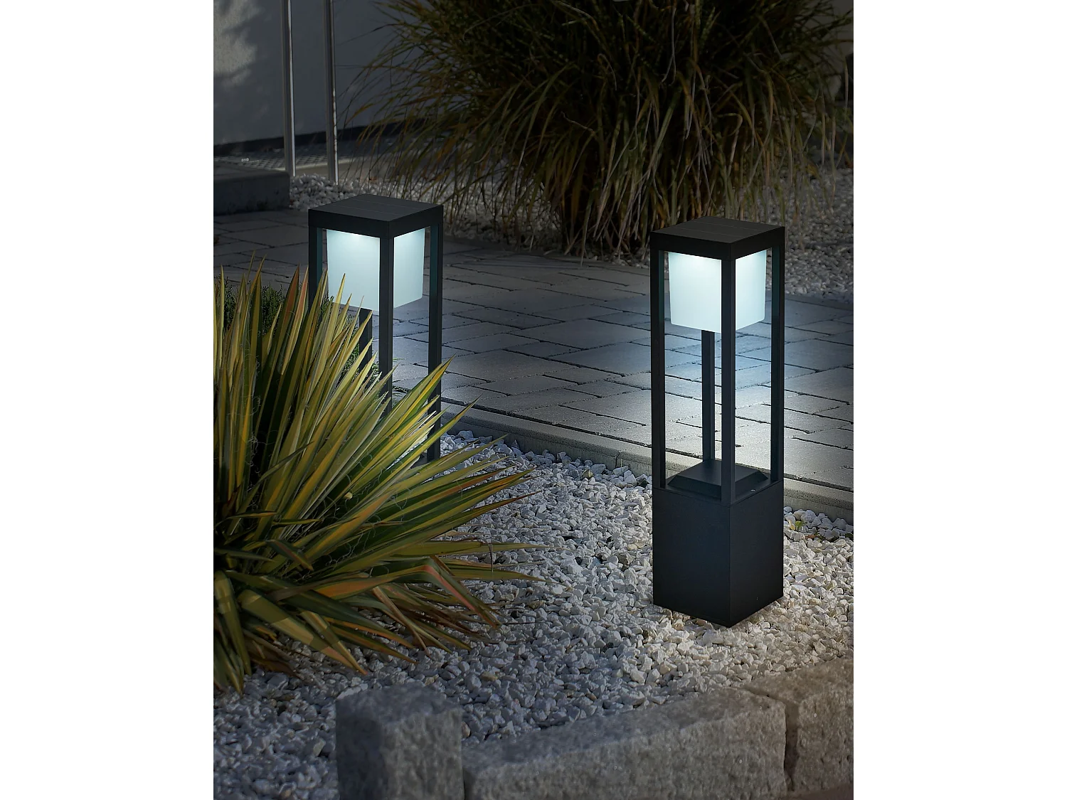 Borne solaire extérieure LED LOON Noir