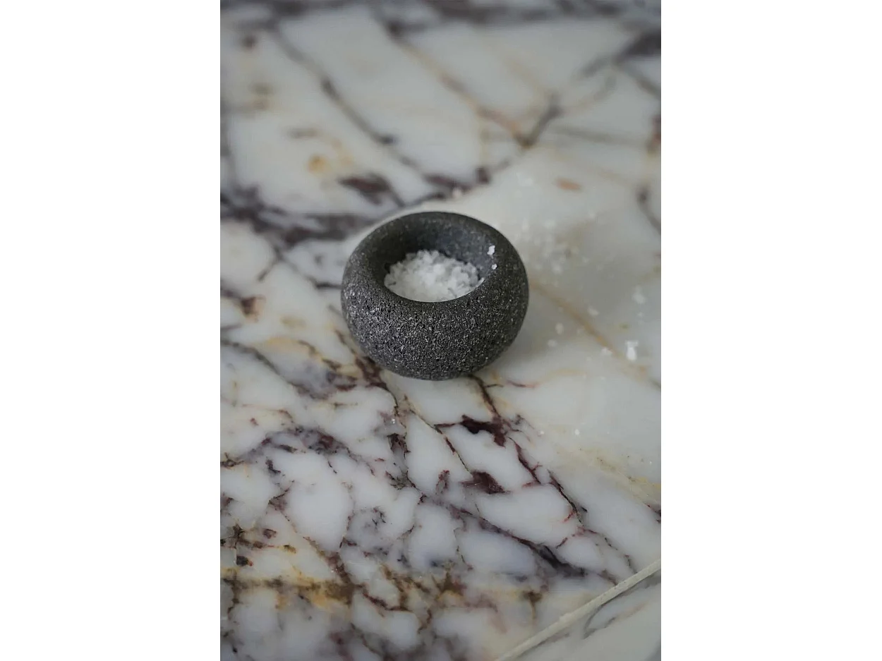 Salero Lava Stone - Negro