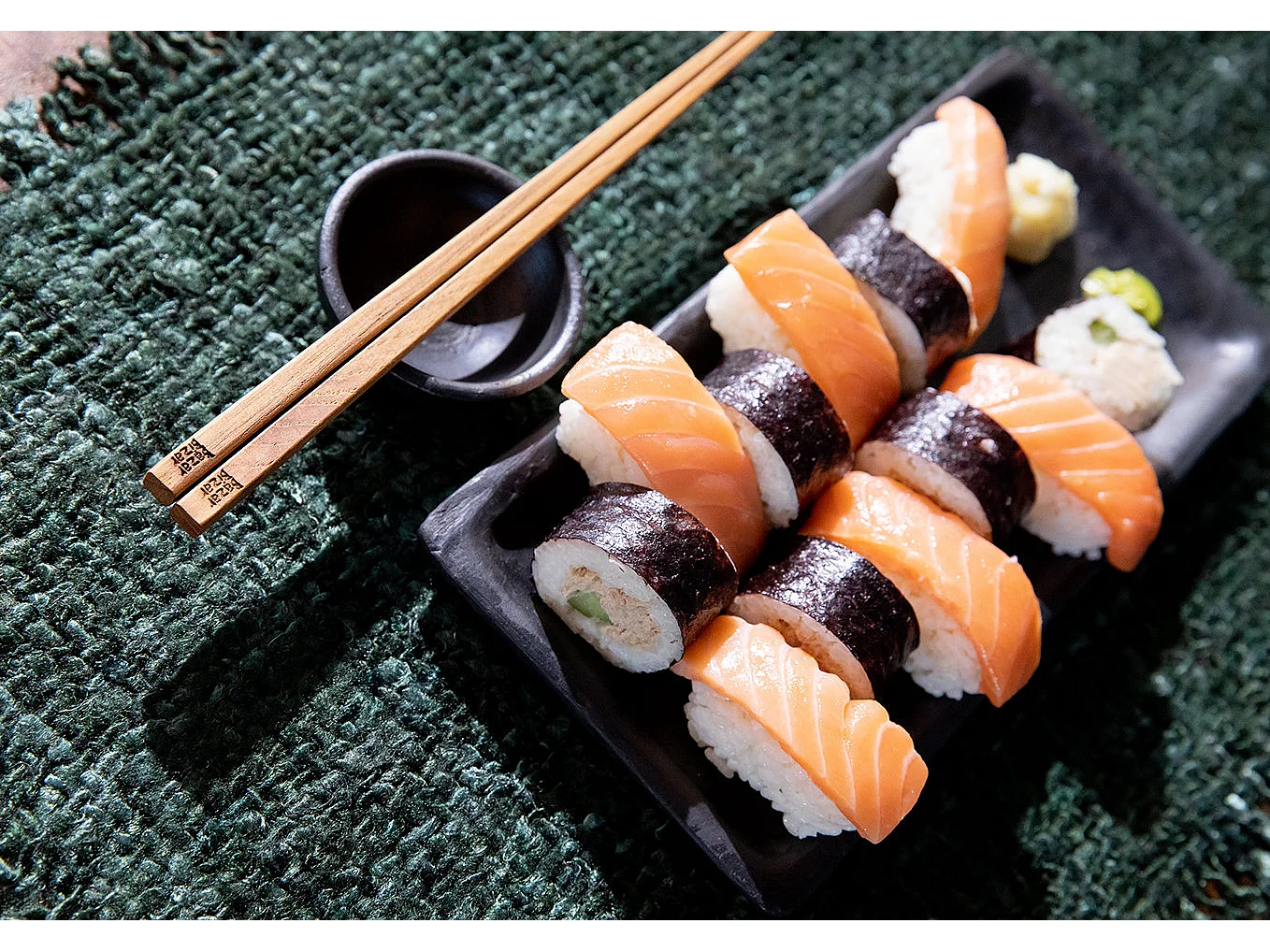 El Plato De Sushi Quemado - Negro - M