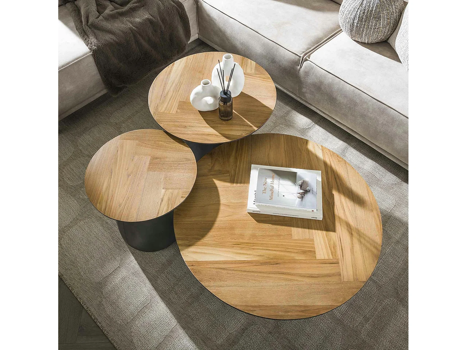 Table basse ronde en bois de teck et métal motif chevron (lot de 3) MAYA