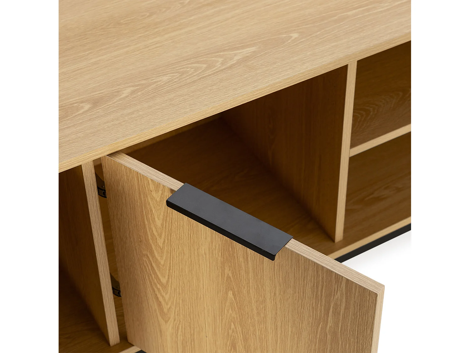 Mueble Tv Auri 3 puertas color Roble