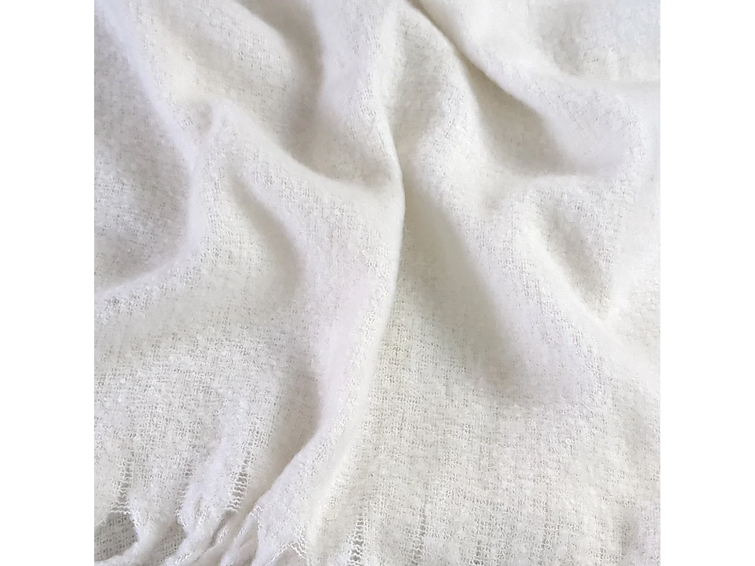 Plaid aspect mohair 100% polyester recyclé 130x180 cm HYGGE Blanc neige